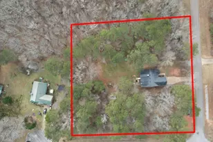 642 Pinewood Dr, Gay, GA 30218 - Photo 2