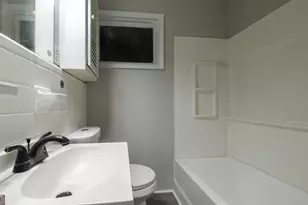 208 Richards St, Carrollton, GA 30117 - Photo 8