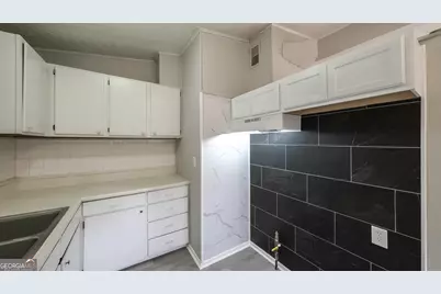 208 Richards Street, Carrollton, GA 30117 - Photo 30