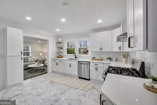 2324 Newnan St, East Point, GA 30344 - Photo 8