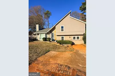5714 Phillips Drive, Morrow, GA 30260 - Photo 1