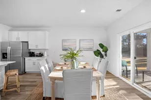 1053 Lakes Blvd, Brunswick, GA 31525 - Photo 8