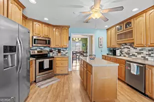 203 Lovorn Cir, Warner Robins, GA 31088 - Photo 24