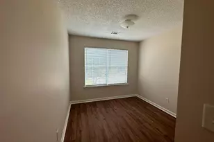 6296 Hickory Ln Cir, Union City, GA 30291 - Photo 14