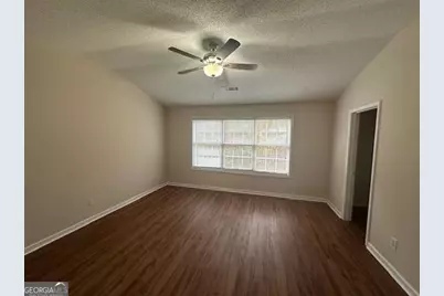 6296 Hickory Lane Circle, Union City, GA 30291 - Photo 12