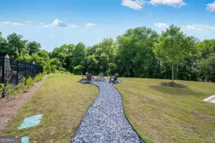 4046 Alderstone Dr, Flowery Branch, GA 30542 - Photo 36