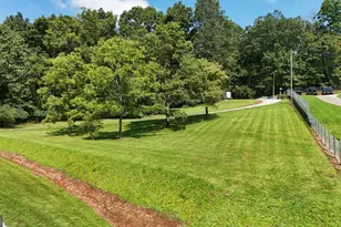 355 Zeb Bryson Rd, Clarkesville, GA 30523 - Photo 32