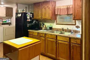 355 Zeb Bryson Rd, Clarkesville, GA 30523 - Photo 8
