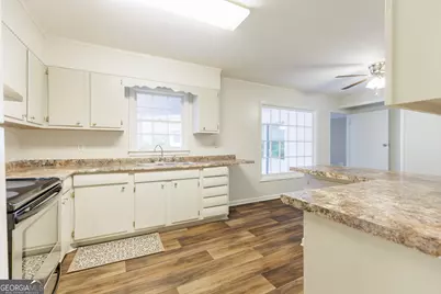 2310 N Barack Obama Boulevard, Valdosta, GA 31602 - Photo 12