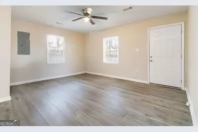 2361 Swallow Circle SE, Atlanta, GA 30315 - Photo 6