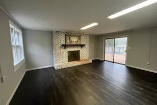 809 College St, Carrollton, GA 30117 - Photo 8