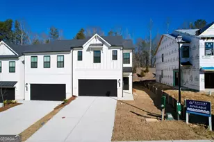 7325 Mulberry Trace Ln, Flowery Branch, GA 30542 - Photo 2