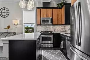 221 W Jefferson St, Madison, GA 30650 - Photo 16