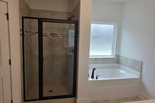 129 Harbor Dr, Macon, GA 31220 - Photo 2