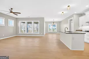 352 Elkins Pl, Peachtree City, GA 30269 - Photo 8