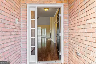 425 Fairway Ct, Newnan, GA 30265 - Photo 4