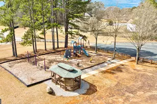 425 Fairway Ct, Newnan, GA 30265 - Photo 66