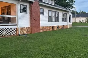 80 Bell St, Hiawassee, GA 30546 - Photo 2