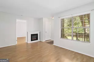 401 N Cromwell Rd, Savannah, GA 31410 - Photo 6