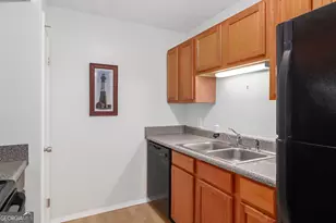 401 N Cromwell Rd, Savannah, GA 31410 - Photo 12