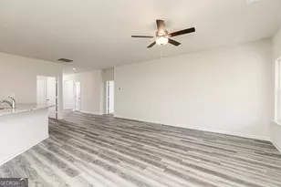 726 Berkeley Dr, Conyers, GA 30013 - Photo 8