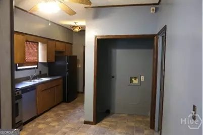 708 E 32nd Street, Savannah, GA 31401 - Photo 12