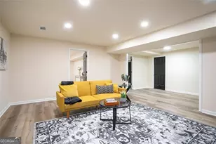 300 Saddle Creek Ln, Roswell, GA 30076 - Photo 18