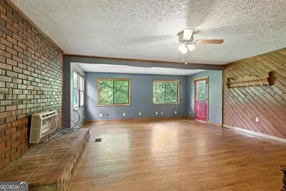 210 Kentucky Drive, Demorest, GA 30535 - Photo 6