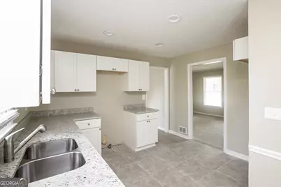 680 N Kingsley Drive, Lithia Springs, GA 30122 - Photo 4