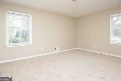 680 N Kingsley Drive, Lithia Springs, GA 30122 - Photo 10