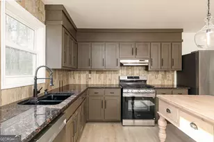 305 Mariner Cir, Woodstock, GA 30189 - Photo 12