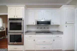 706 Victoria Cir, Warner Robins, GA 31088 - Photo 10