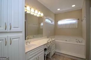 706 Victoria Cir, Warner Robins, GA 31088 - Photo 16