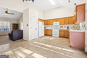 155 Pecan Ridge Dr, Fayetteville, GA 30215 - Photo 4