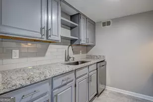 738 Dunaire Way, Jonesboro, GA 30238 - Photo 12