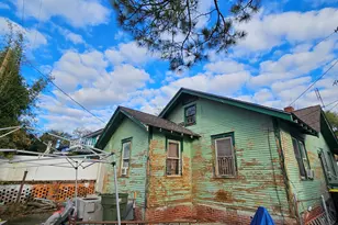 645 E 40th St, Savannah, GA 31401 - Photo 4