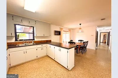 213 Sherman Drive, Brunswick, GA 31523 - Photo 12