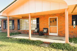 213 Sherman Dr, Brunswick, GA 31523 - Photo 4