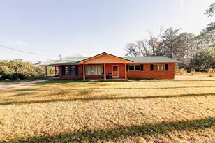 213 Sherman Dr, Brunswick, GA 31523 - Photo 2