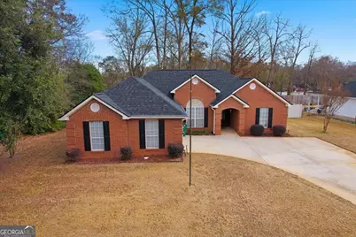 1124 Panola Circle, Warner Robins, GA 31088 - Photo 2