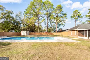 1249 Cherrywood Rd, Waycross, GA 31503 - Photo 10