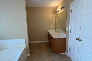 3660 Scotland Ln, Snellville, GA 30039 - Photo 8