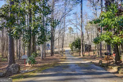 6450 Sara Glen Drive, Douglasville, GA 30135 - Photo 2