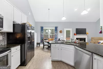 110 Coulter Woods Drive, Locust Grove, GA 30248 - Photo 16