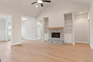 17 Cloverhurst Dr, Newnan, GA 30263 - Photo 6