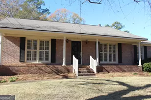 5921 Canterbury Dr, Columbus, GA 31909 - Photo 2