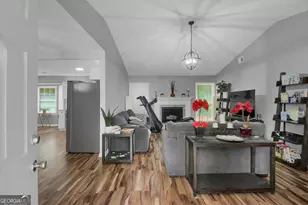 3992 Wrexham Dr, Snellville, GA 30039 - Photo 4