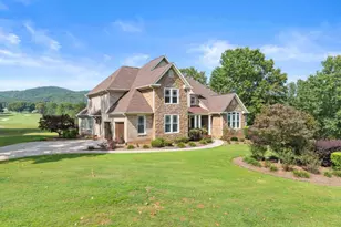 526 Orchard Dr, Clarkesville, GA 30523 - Photo 2