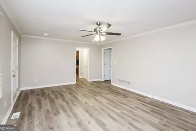 6449 Laural Bend, Stone Mountain, GA 30087 - Photo 4