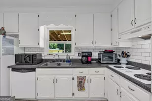 878 Jackson St, Locust Grove, GA 30248 - Photo 22